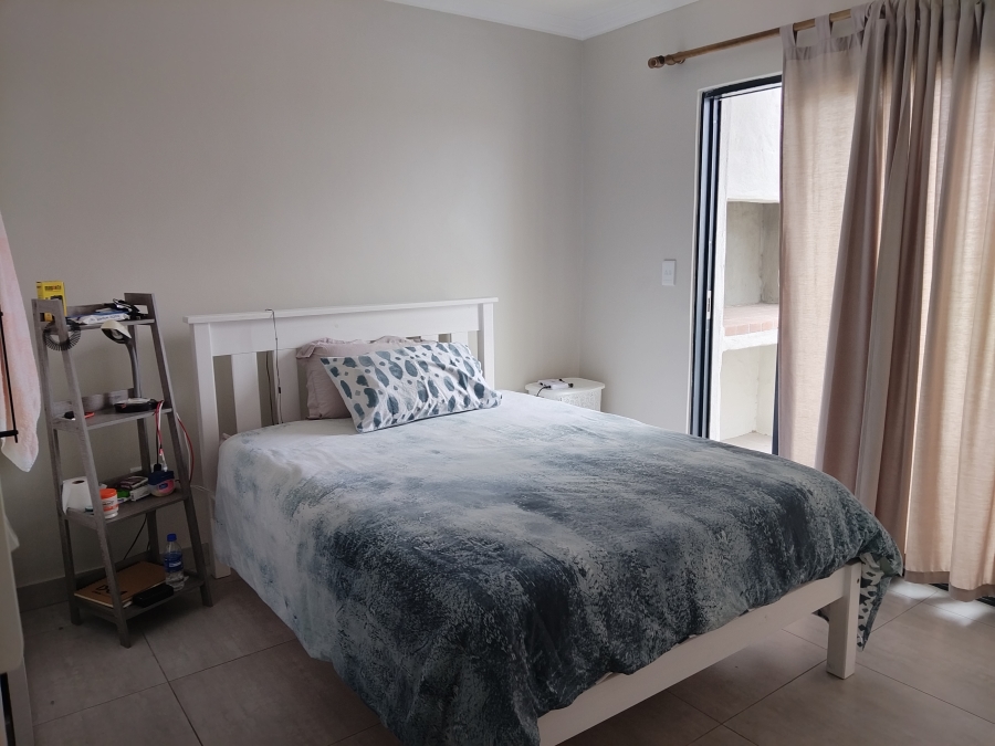 To Let 2 Bedroom Property for Rent in Struisbaai Western Cape